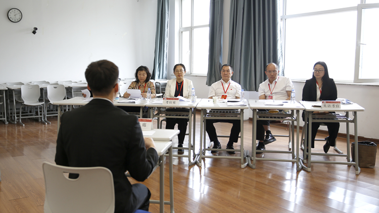 历史性跨越的考试——开云在线登录独立培养博士研究生招生考试顺利完成
